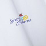 L&L – Peppa Pig Serves & Strawberries – '94 Campus T-Shirt white