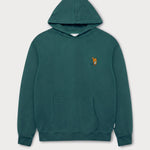 Vorderansicht des grünen Street Hoodies mit Maus Pommes-Stickerei auf der Brust. Maus beim Pommes essen.