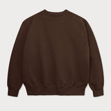 Rückansicht des braunen Box Sweaters.
